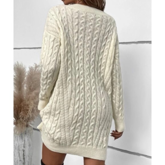 Cream v neck chunky knit sweater dress - Picture 3 of 6
